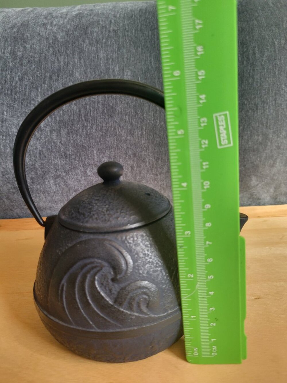 Joyce Chen Tsunami Tidal Wave Cast Iron Teapot, Strainer. Tetsu kyusu. - Picture 2 of 11